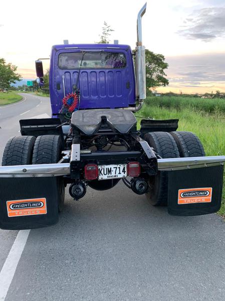 Freightliner M2106 • 2008 • 650,000 km 4