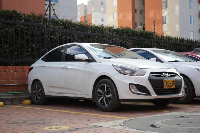 Hyundai Accent • 2015 • 95,000 km 3
