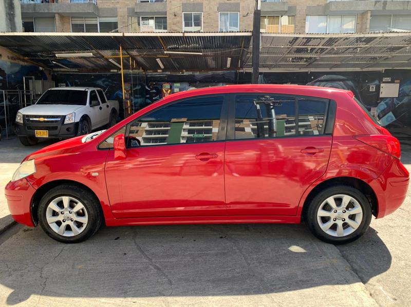 Nissan Tiida • 2008 • 173,000 km 4