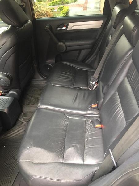 Honda CR-V • 2011 • 83,000 km 9