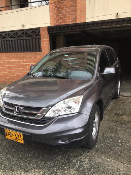 Honda CR-V • 2011 • 83,000 km 2