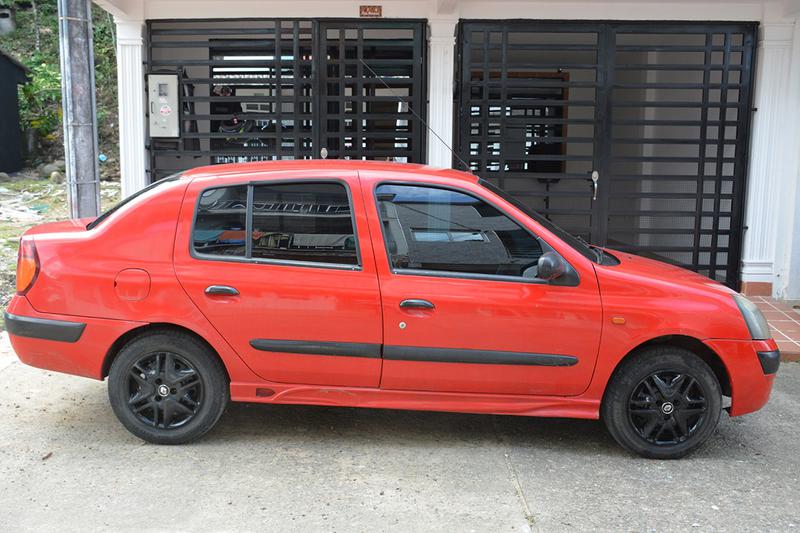 Renault Symbol • 2006 • 223,000 km 2