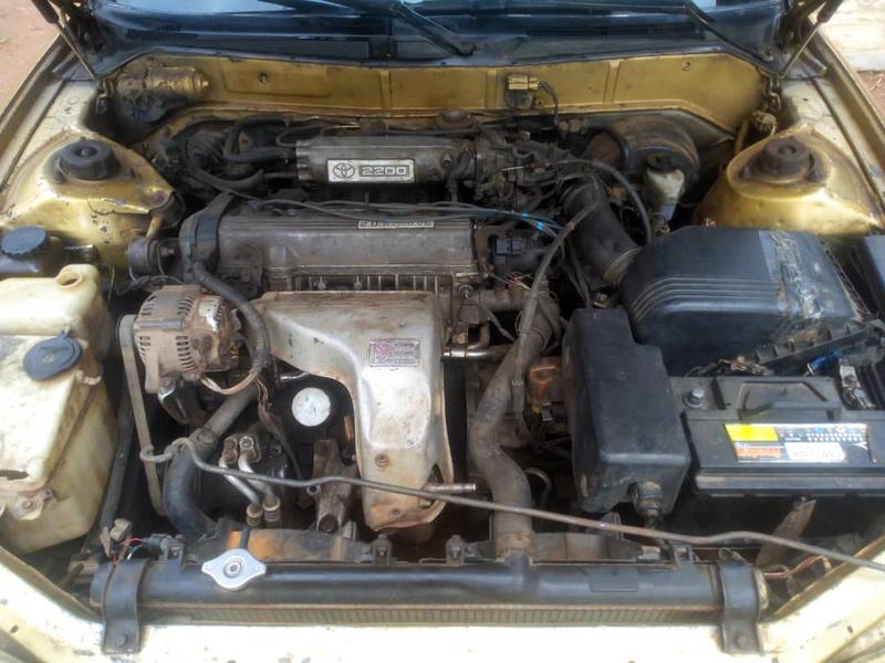 Toyota Camry • 1998 • 143,737 km 5