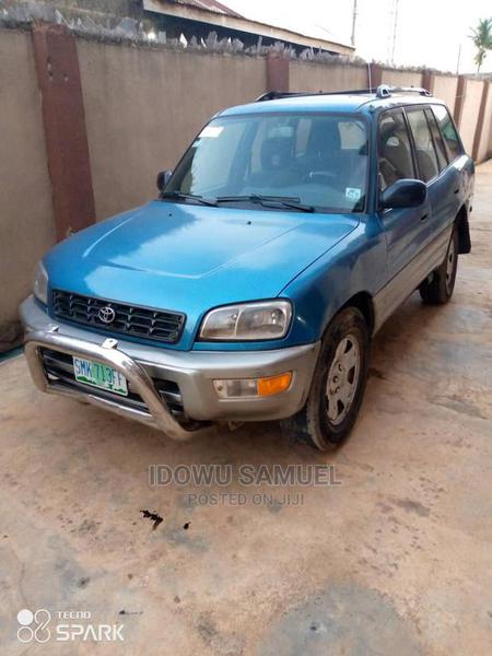 Toyota RAV4 • 2000 • 1,000 km 5