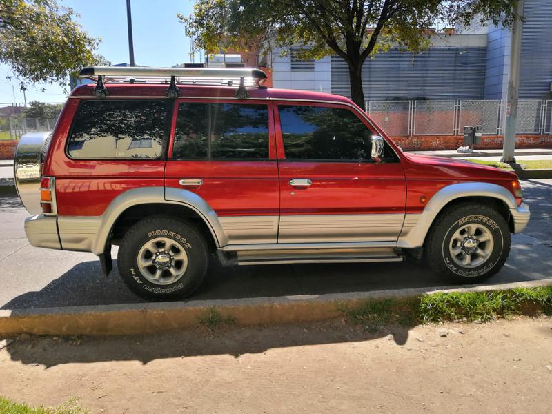 Mitsubishi 3000 GT • 2000 • 235,000 km 4