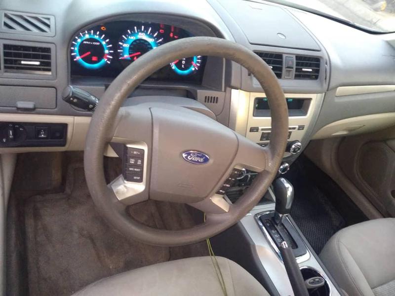 Ford Fusion • 2010 • 200,000 km 3