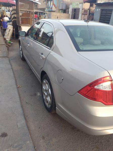 Ford Fusion • 2010 • 200,000 km 2