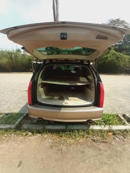 Cadillac CTS • 2005 • 210,108 km 3