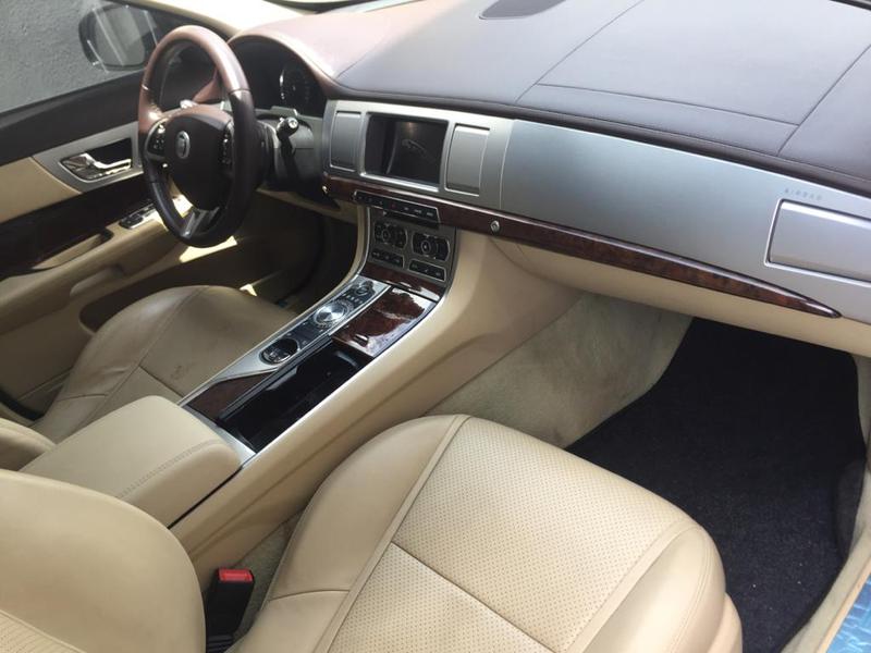Jaguar XF • 2013 • 2 km 3