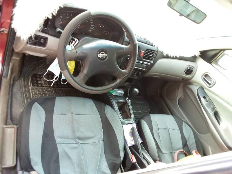 Nissan Almera • 2002 • 50,000 km 4