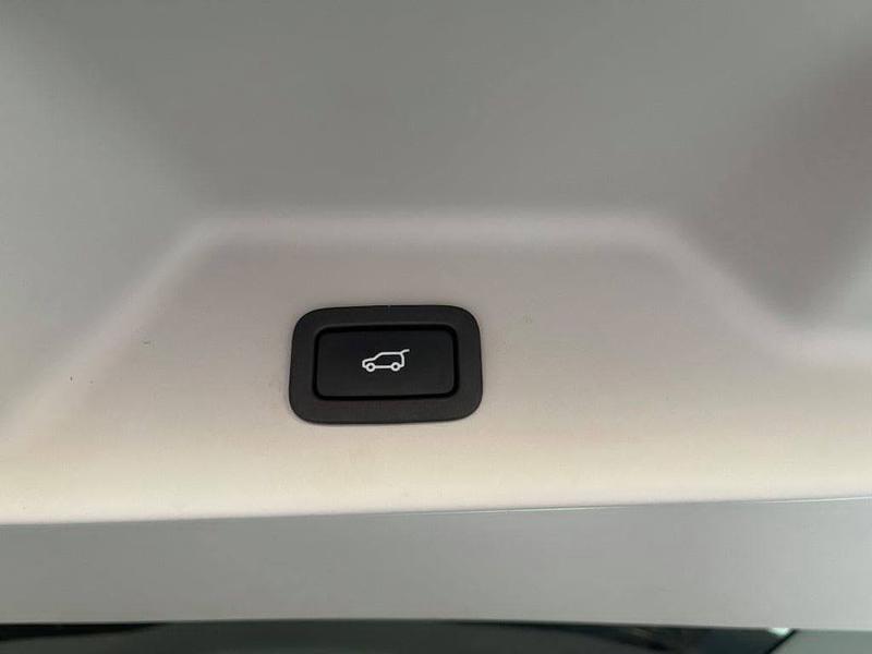 Land Rover Range Rover • 2016 • 102 km 21