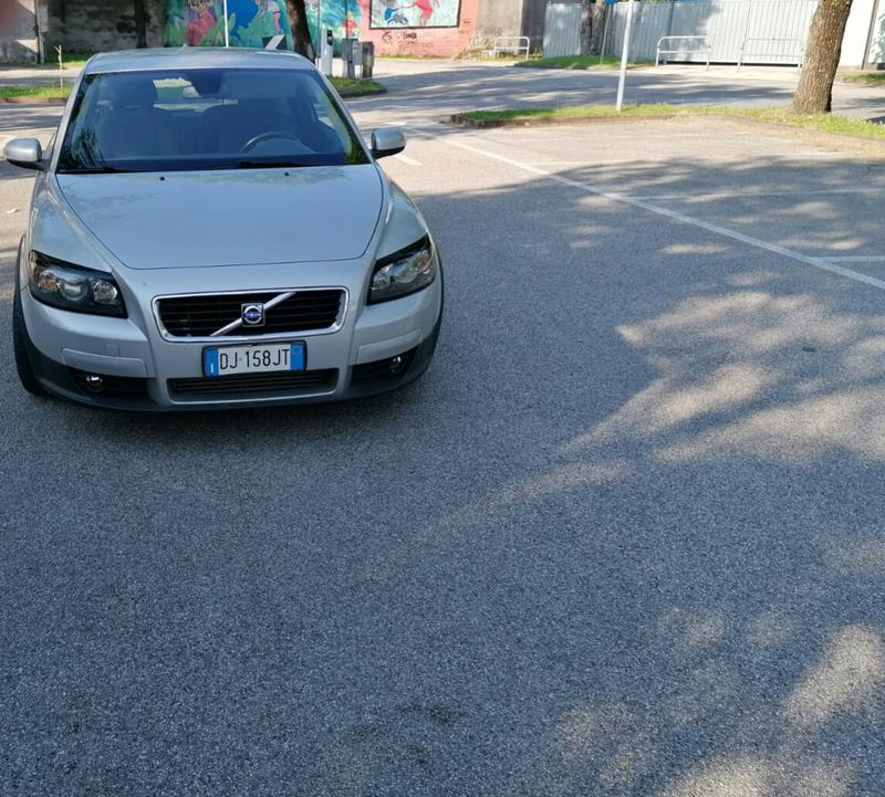 Volvo C30 • 2007 • 122,000 km 1