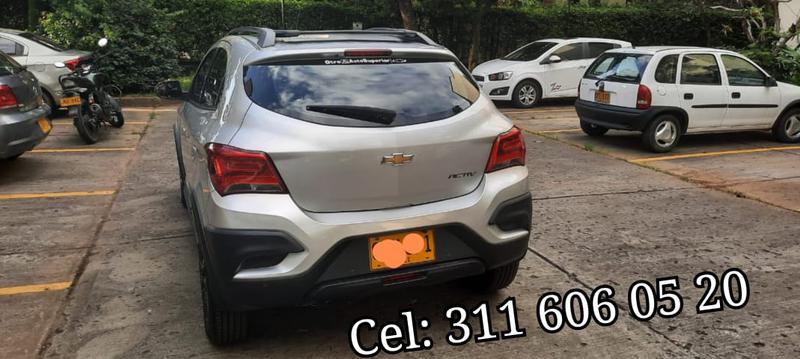 Chevrolet Onix • 2019 • 3,800 km 5
