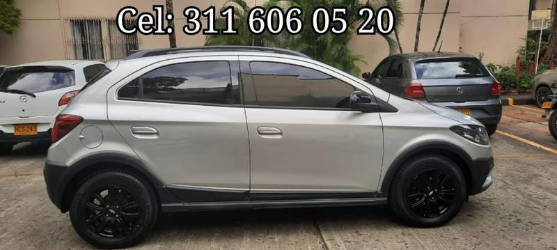 Chevrolet Onix • 2019 • 3,800 km 7