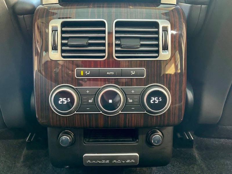 Land Rover Range Rover • 2016 • 102 km 11