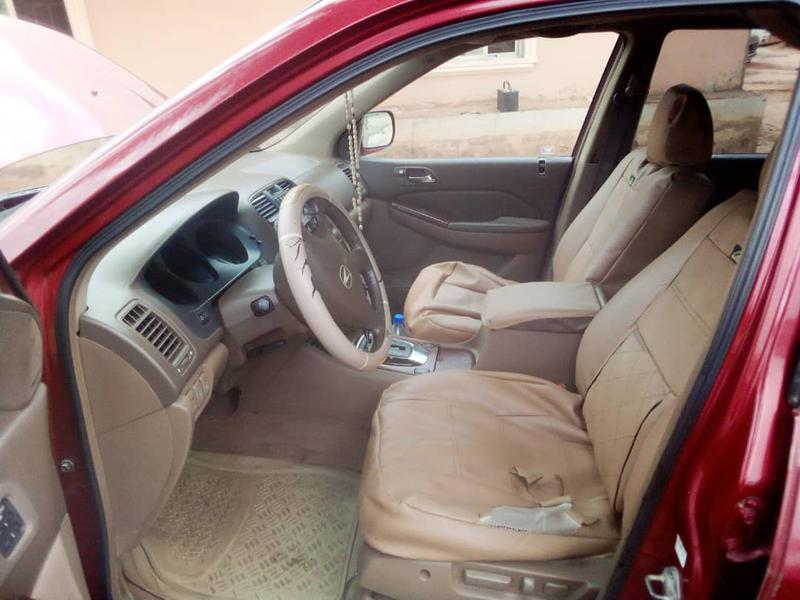 Acura ILX • 2004 • 216,394 km 1
