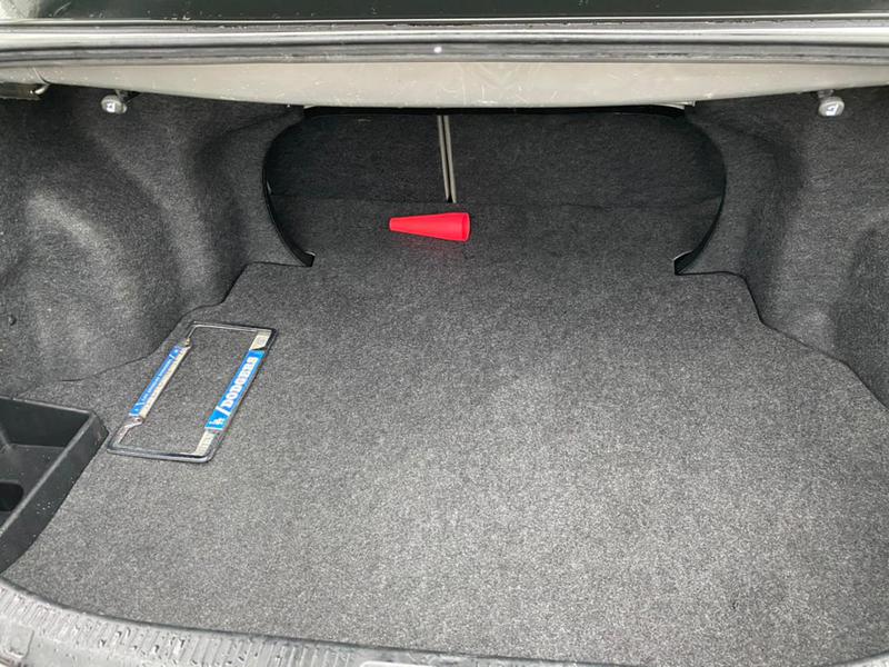 Toyota Camry • 2009 • 140,000 km 8