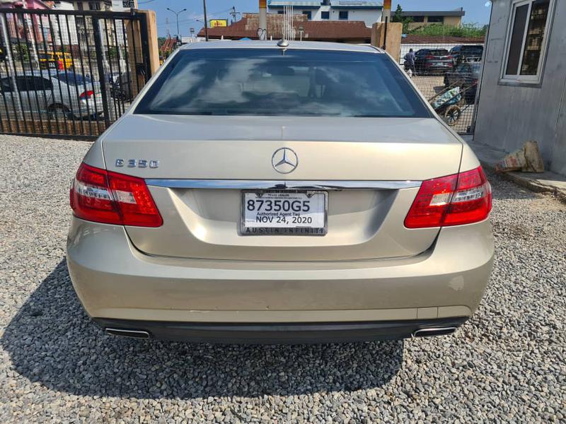 Mercedes-Benz E • 2009 • 95,562 km 1