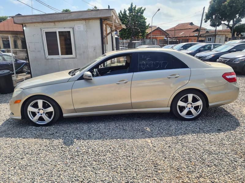 Mercedes-Benz E • 2009 • 95,562 km 4