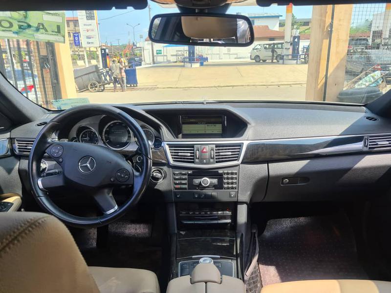 Mercedes-Benz E • 2009 • 95,562 km 3