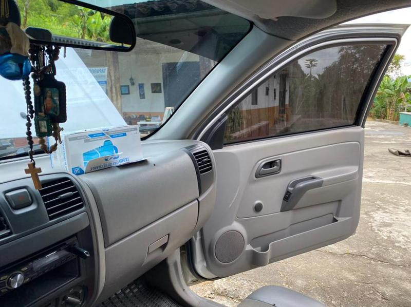 Chevrolet Luv • 2005 • 313,000 km 3