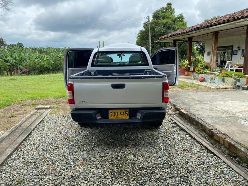 Chevrolet Luv • 2005 • 313,000 km 14