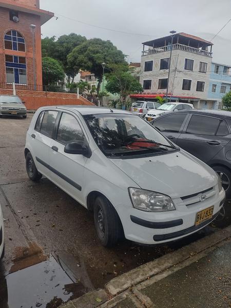 Hyundai Getz • 2005 • 334,000 km 3