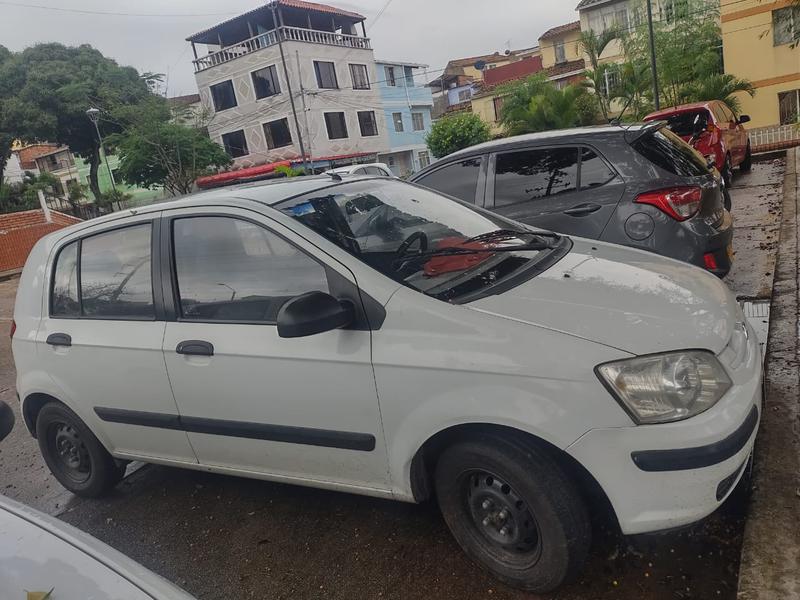 Hyundai Getz • 2005 • 334,000 km 2