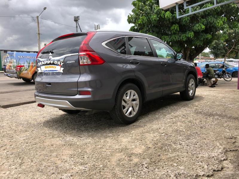 Honda CR-V • 2015 • 35,000 km 11