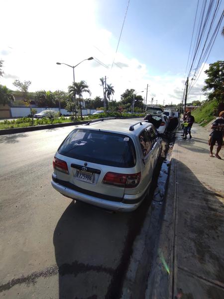 Toyota Caldina • 2000 • 0 km 7