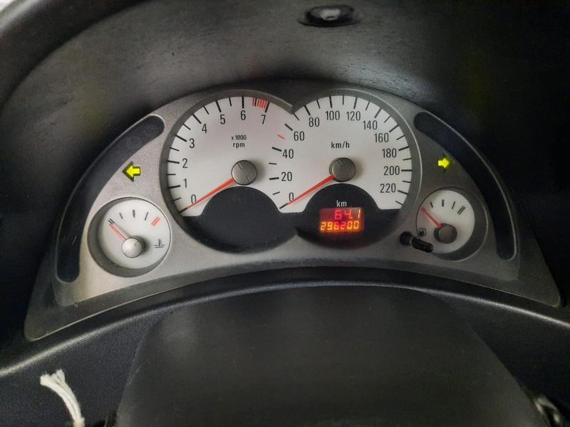 Chevrolet Corsa • 2005 • 292,000 km 7