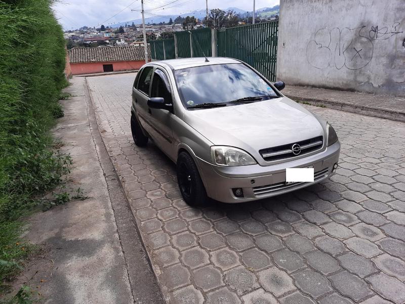Chevrolet Corsa • 2005 • 292,000 km 3