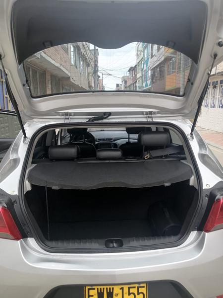 Chevrolet Onix • 2019 • 16,400 km 12