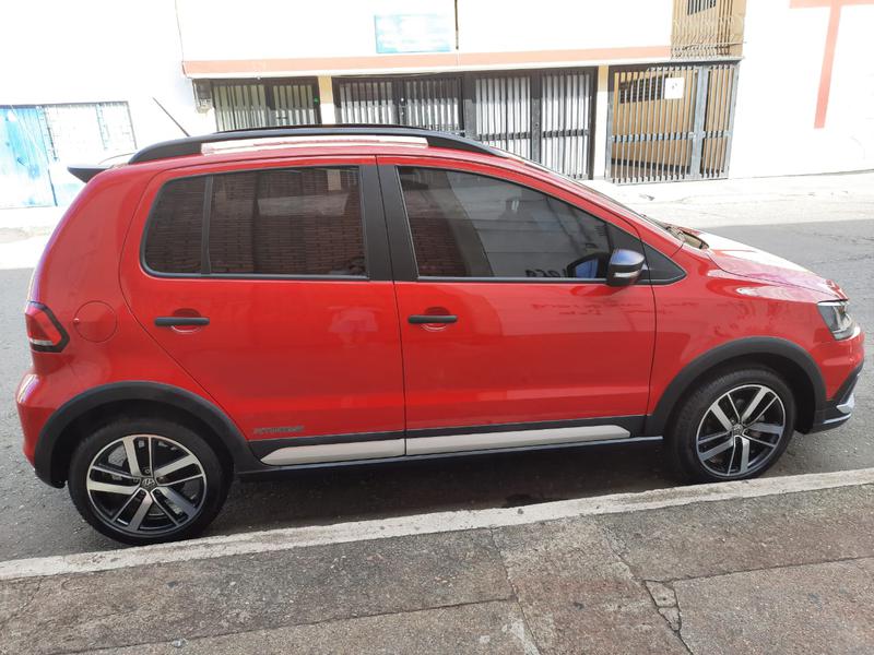 Volkswagen Fox • 2020 • 13,500 km 3
