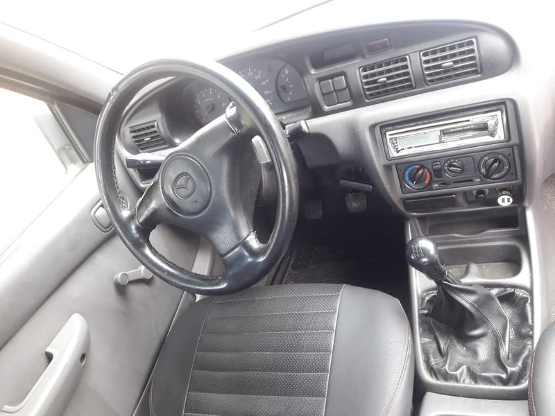 Mazda B2500 • 2003 • 1 km 1