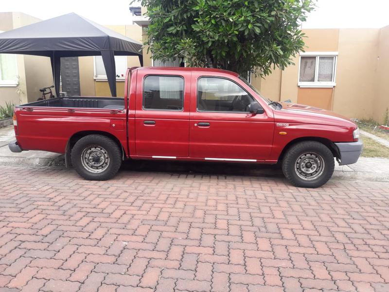 Mazda B2500 • 2003 • 1 km 3