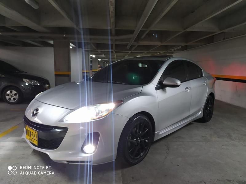 Mazda 3 • 2013 • 80,000 km 1