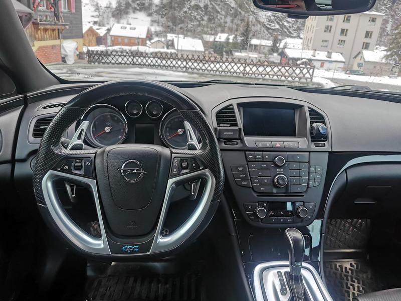 Opel Insignia • 2011 • 175,000 km 11