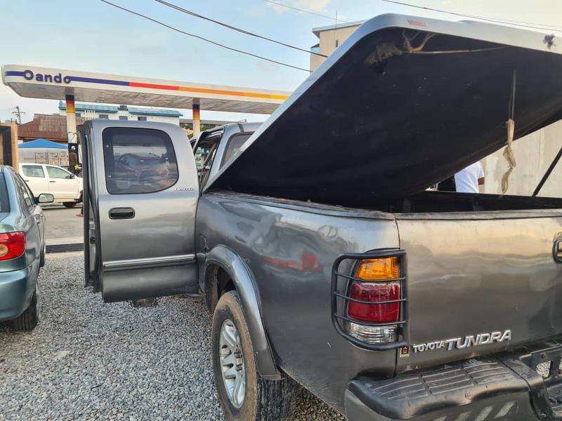 Toyota Tundra • 2004 • 126,996 km 5