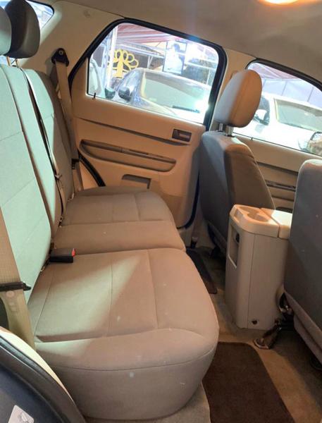 Ford Escape • 2012 • 106,000 km 6