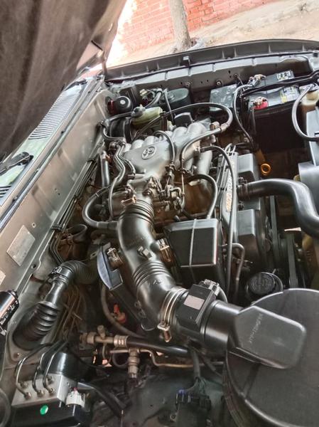 Toyota Land Cruiser • 1999 • 250,000 km 11