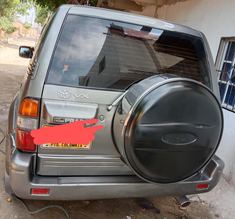 Toyota Land Cruiser • 1999 • 250,000 km 6