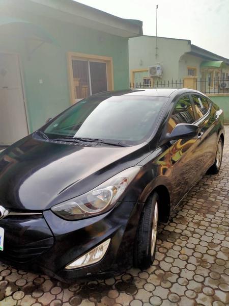 Hyundai Elantra • 2012 • 5,983 km 2