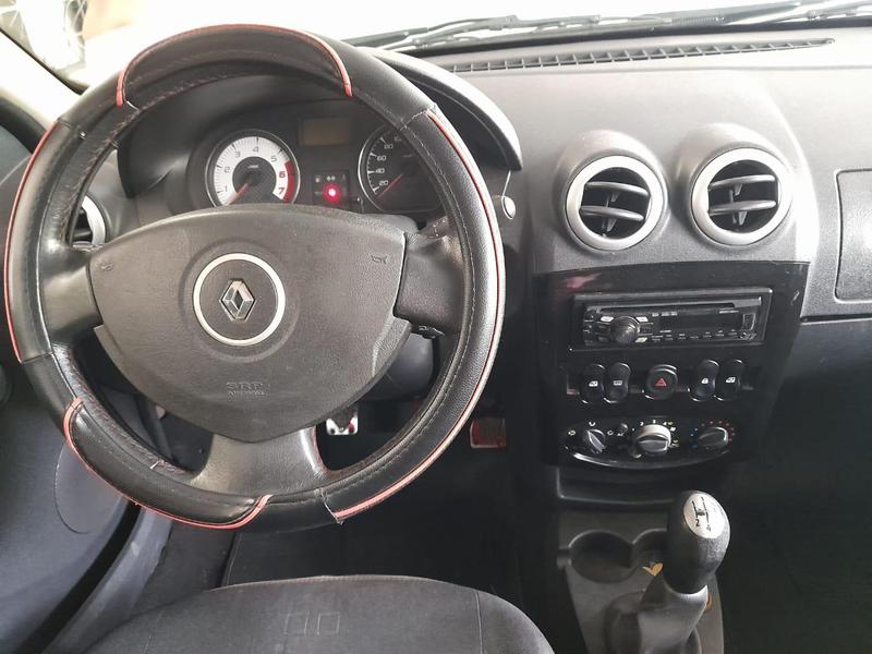 Renault Sandero • 2012 • 106,283 km 5