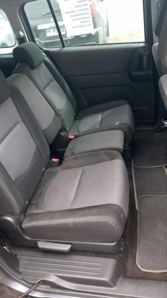 Mazda Premacy • 2005 • 105,000 km 6