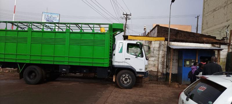 Mitsubishi  • 2011 • 436,235 km 4