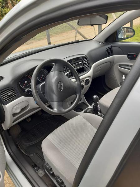 Hyundai Accent • 2008 • 148,000 km 6