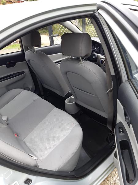 Hyundai Accent • 2008 • 148,000 km 4