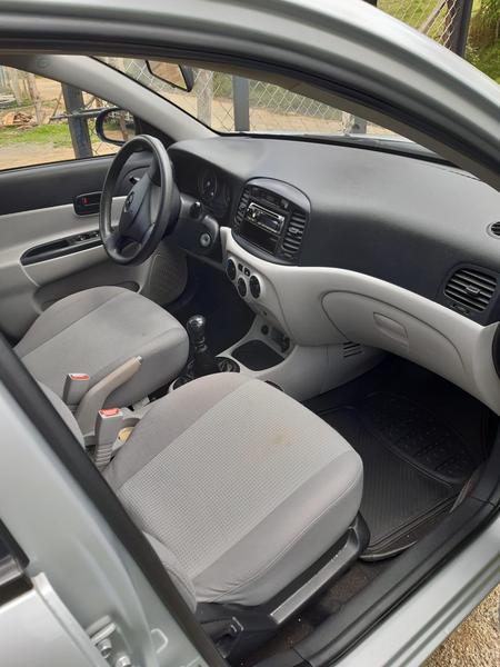 Hyundai Accent • 2008 • 148,000 km 2