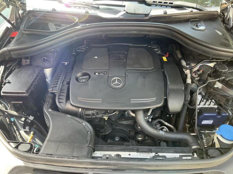 Mercedes-Benz ML350 • 2015 • 139,242 km 11
